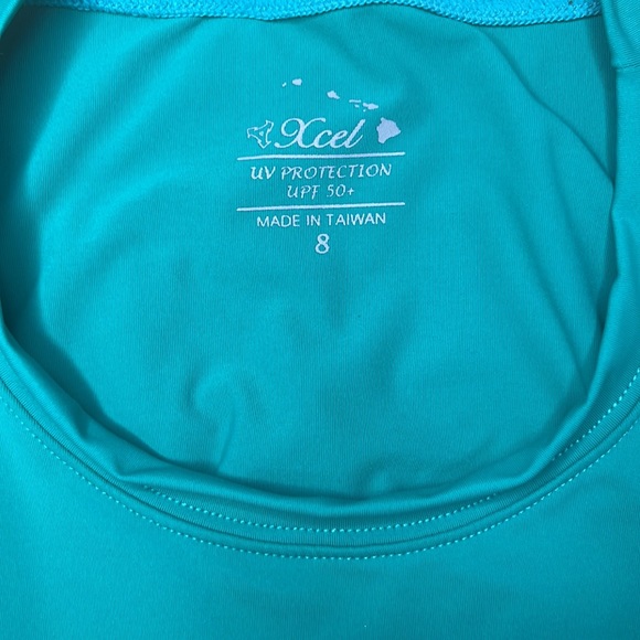 Xcel Women’s Rash guard - Picture 4 of 4